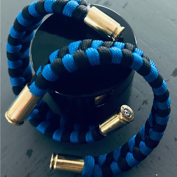 Handmade paracord bracelets - Picture 2 of 8